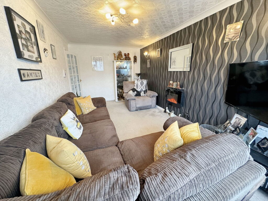 Heol Conwy, Abergele, Conwy, LL22 7UT