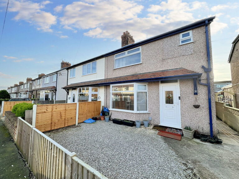 Clwyd Avenue, Abergele, LL22 7NF