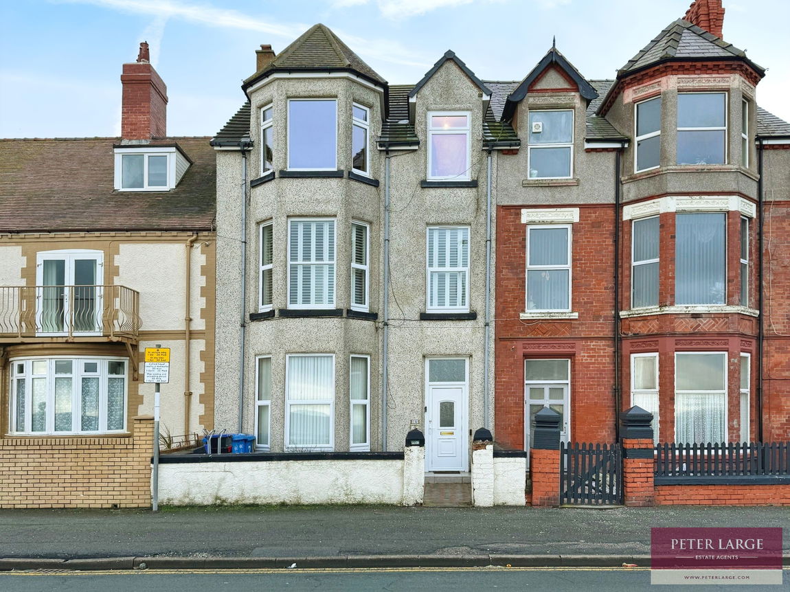 Flat 2, 15 Marine Drive, Rhyl, LL18 3AU