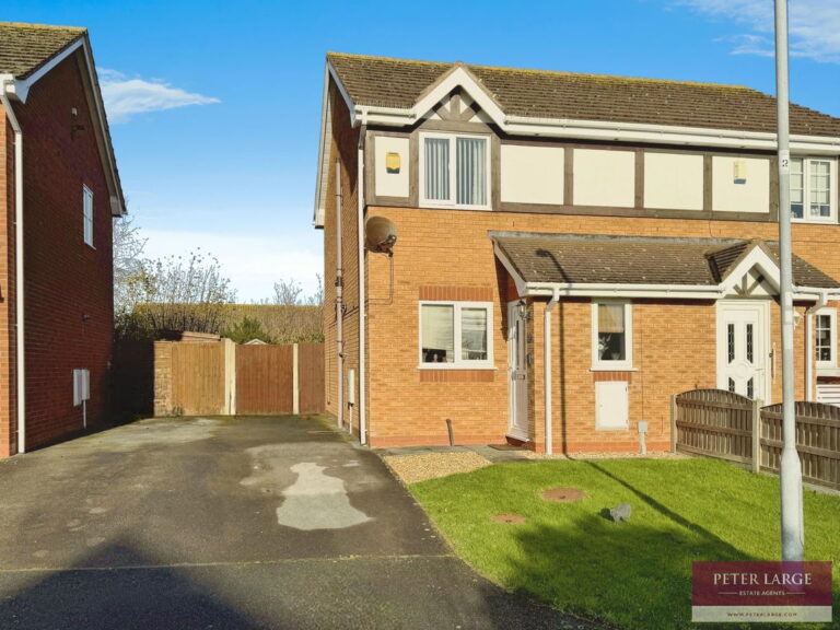 6 Llys Cynffig, Kinmel Bay, LL18 5FR